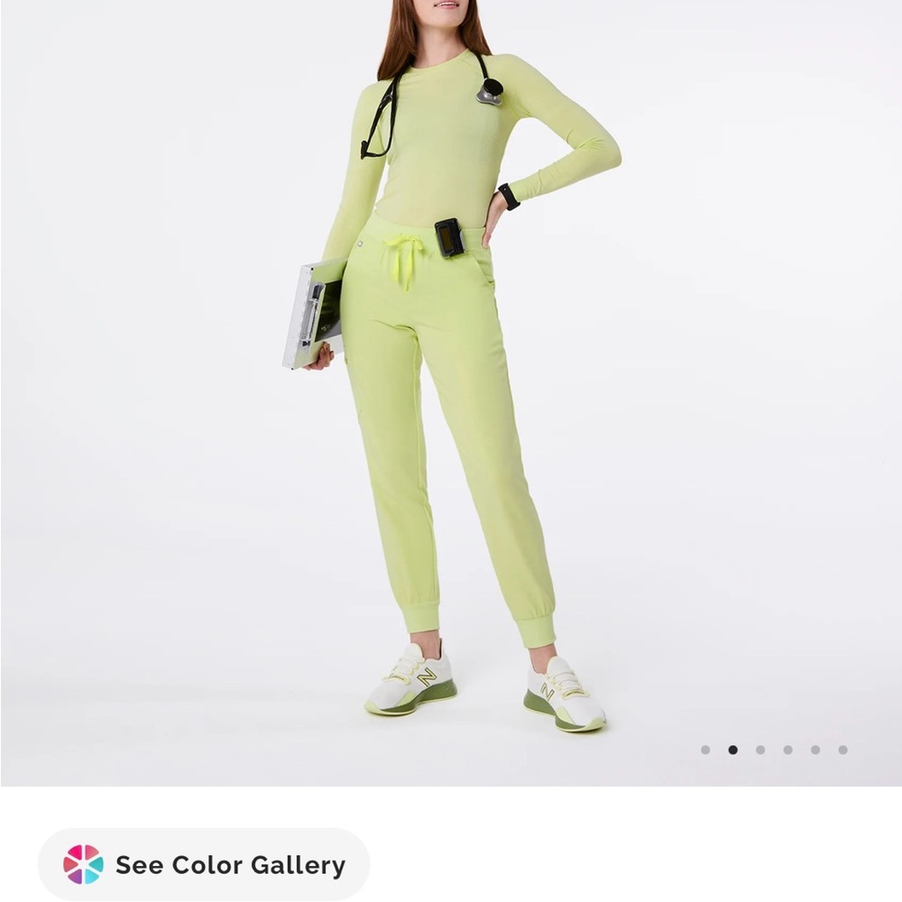 Figs Green yoga style pant and long sleeve top